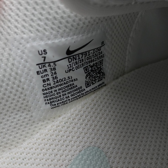 NEW Nike Cortez Sneakers DN1791-106 Summit White/Light Silver/Sail - Picture 8 of 11